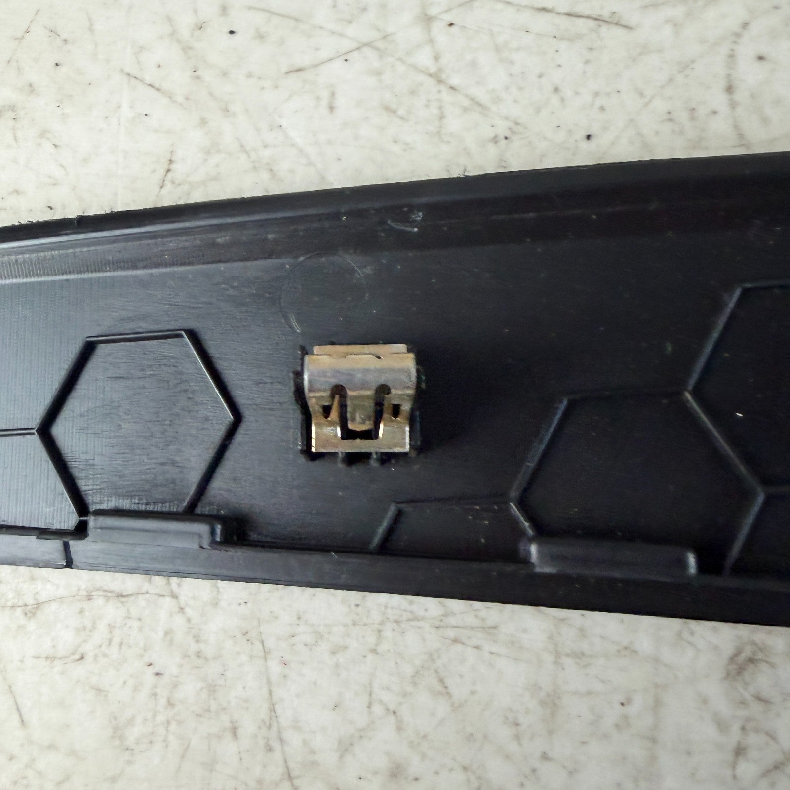 2016-2024 CHEVROLET CAMARO FRONT LEFT SIDE CENTER CONSOLE TRIM COVER PANEL OEM