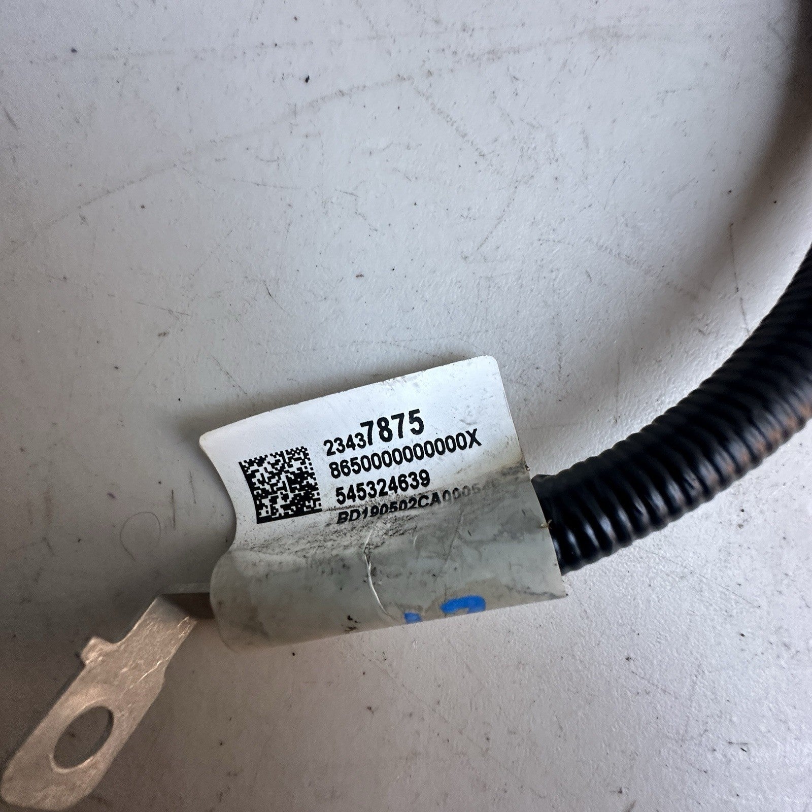 2015-2019 Chevrolet Corvette Alternator Cable - 23437875