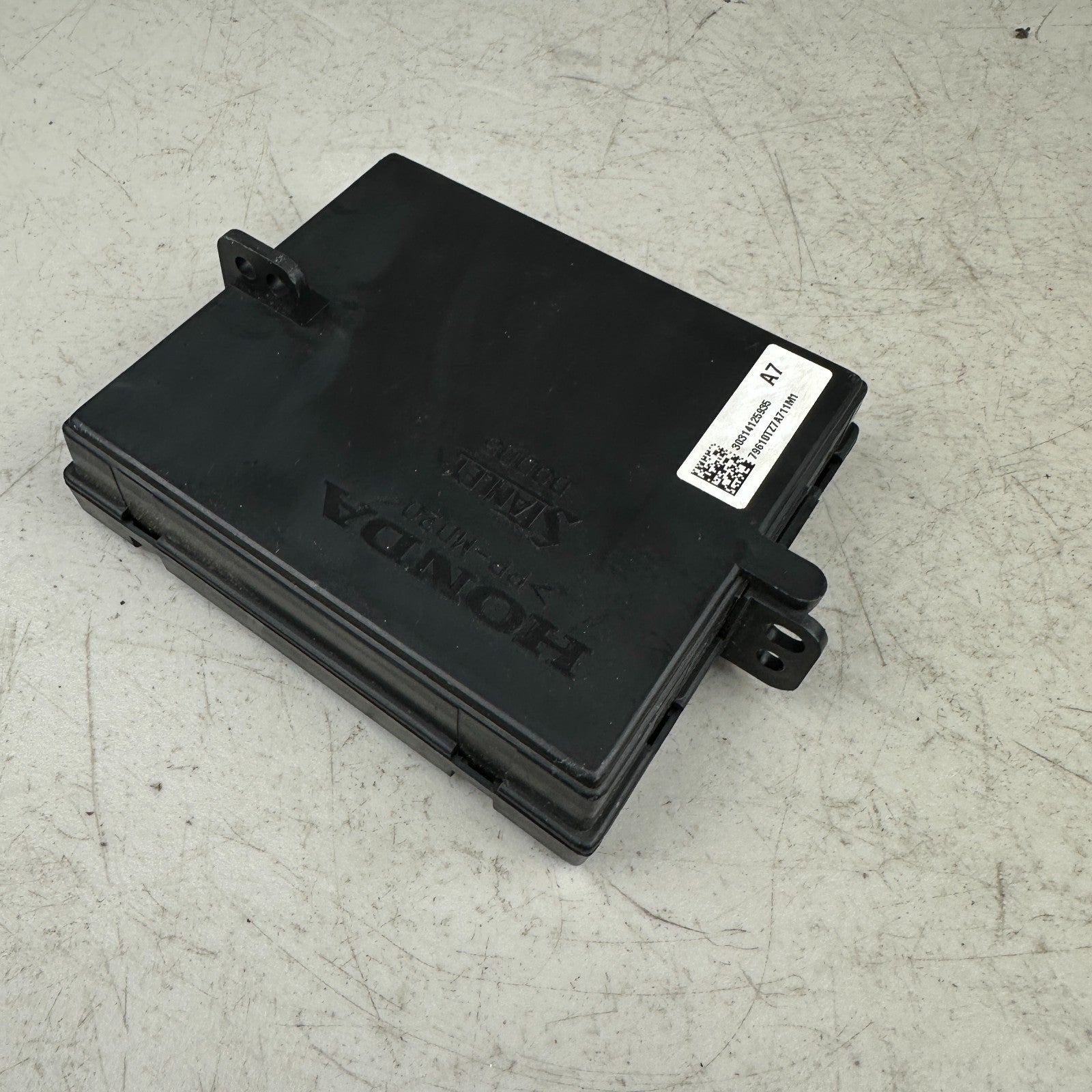 2015-2017 ACURA TLX HVAC AC A/C HEATER CONTROL MODULE UNIT 79610-TZ7-A711-M1 OEM