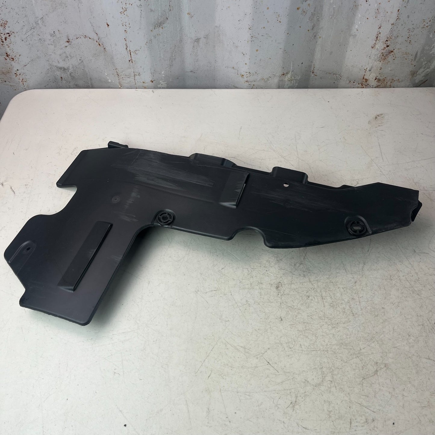 2016-24 CHEVROLET CAMARO ENGINE LEFT SIDE UNDER BODY SPLASH SHIELD PROTECTOR OEM