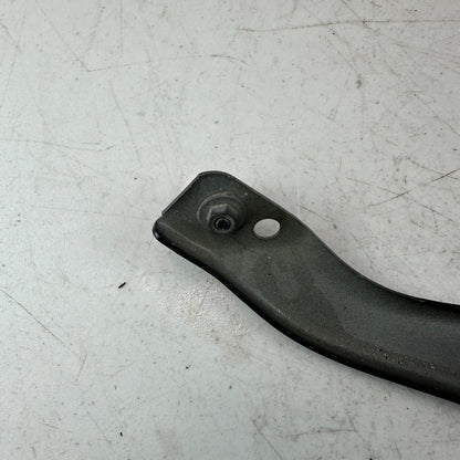 2016-2024 CHEVROLET CAMARO LEFT FENDER MOUNT GUIDE SUPPORT BRACKET 23438030 OEM