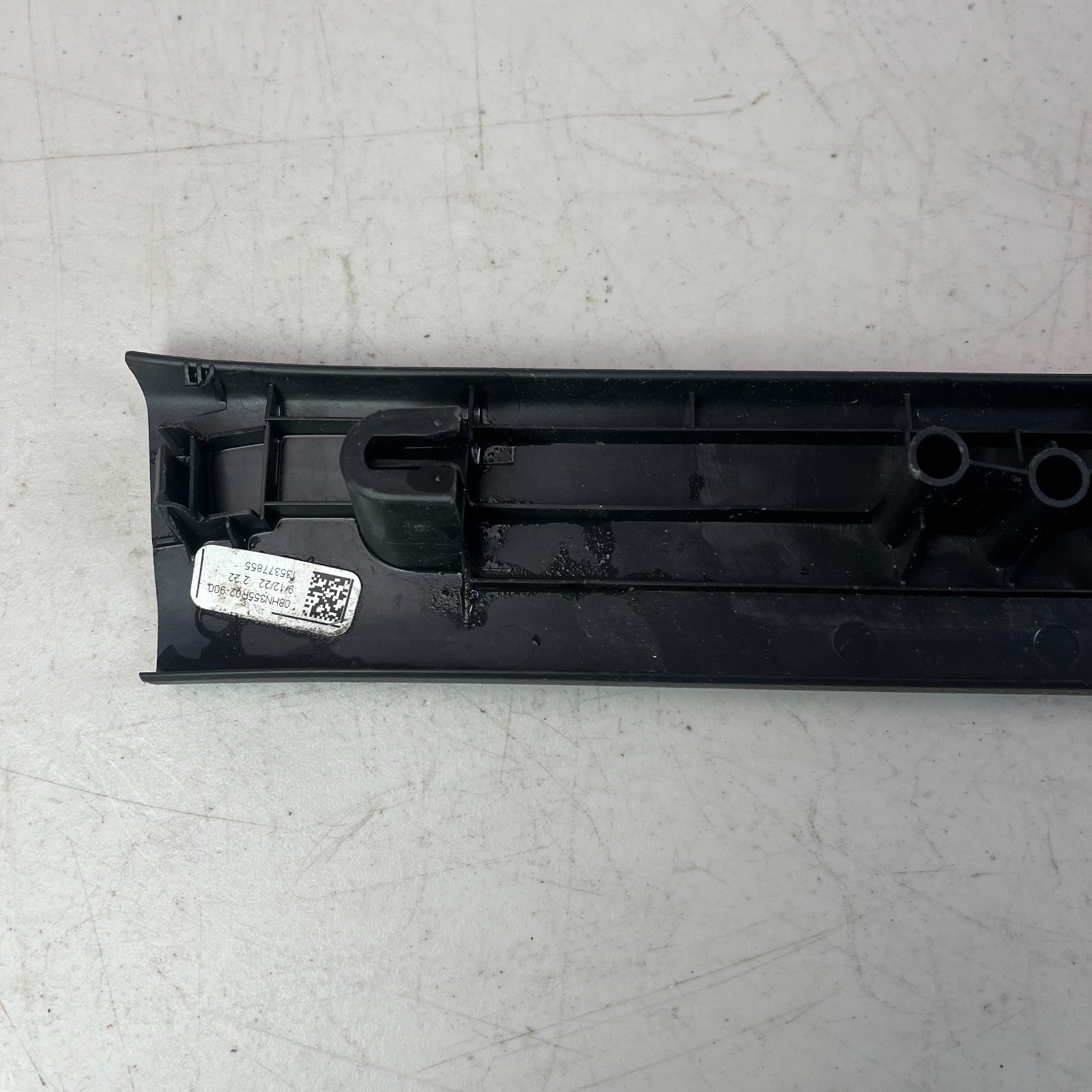 2017-2022 HONDA CR-V CRV FRONT RIGHT PASSENGER DOOR SILL GANISH 84201-TLA-A00