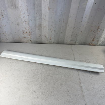 2017-2020 MASERATI LEVANTE FRONT RIGHT EXTERIOR DOOR LOWER MOLDING WHITE OEM