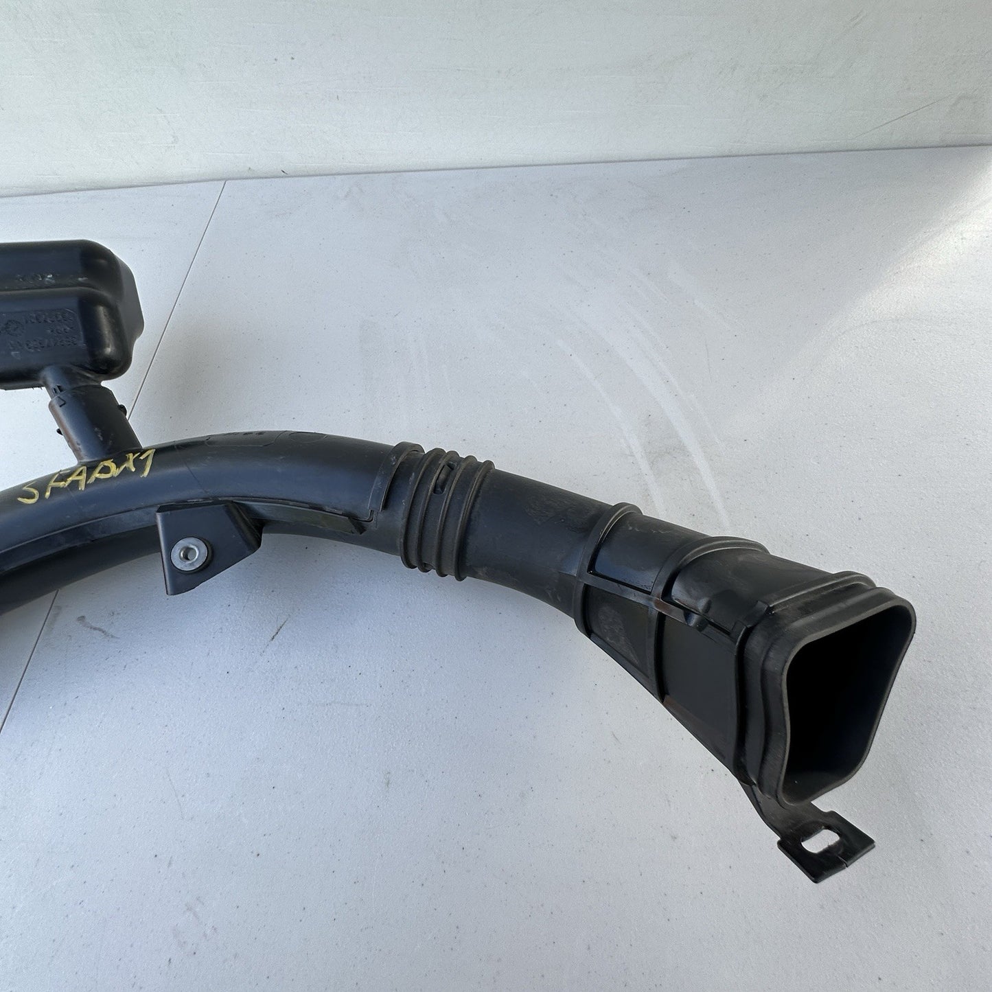 2017-2021 JEEP COMPASS GAS AIR CLEANER INTAKE DUCT WITH HOSE 68247353AA