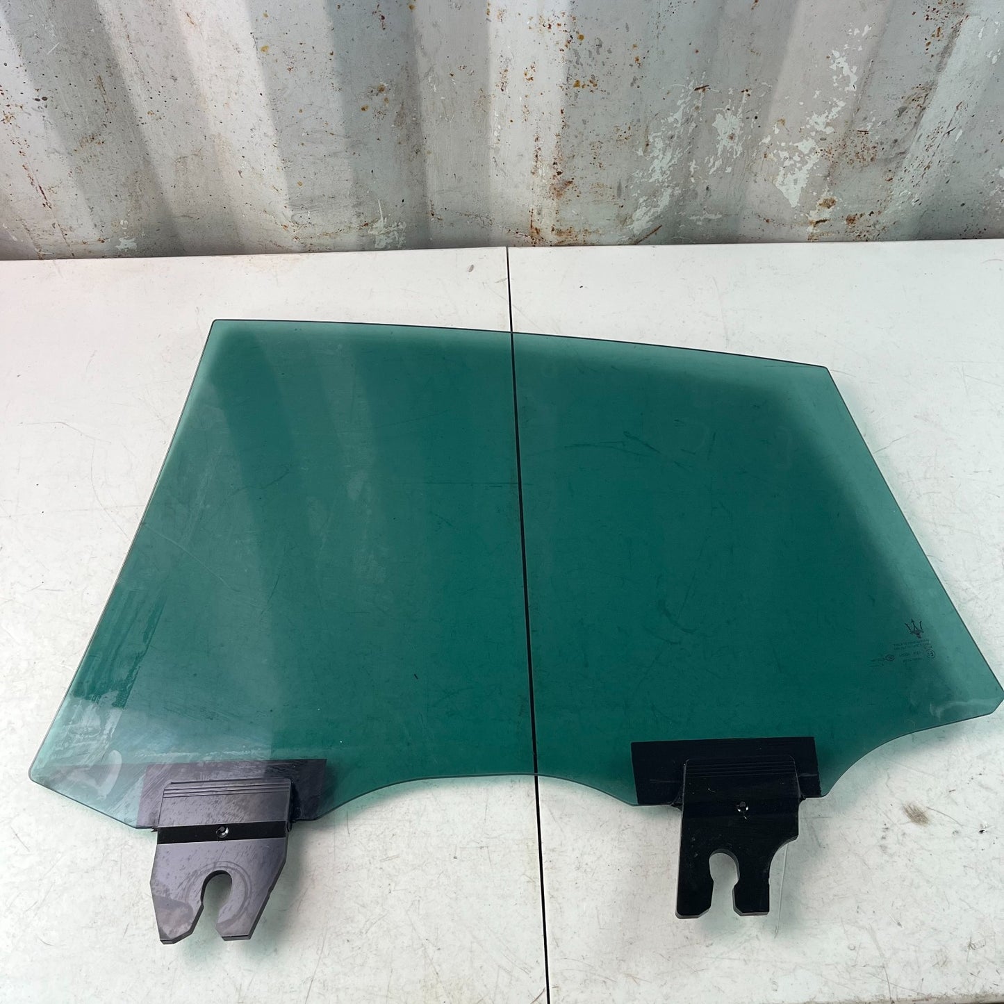 2017-2024 MASERATI LEVANTE REAR RIGHT PASSENGER DOOR WINDOW GLASS 43R-00054 OEM