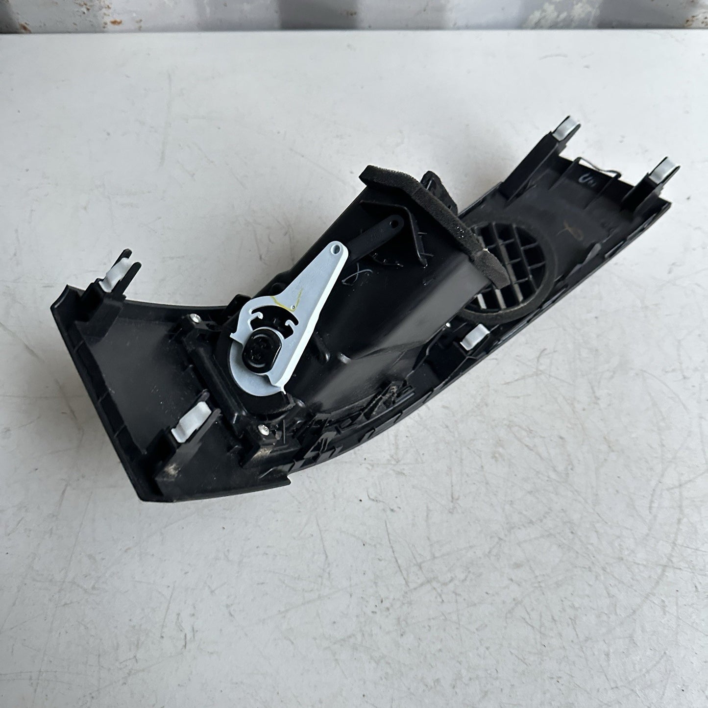 2007-2011 HONDA CR-V CRV OEM Front Right Passenger Side Dash AC Air Vent Trim