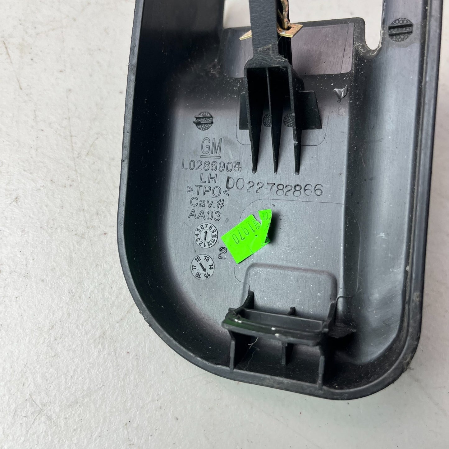 2014-2019 CHEVROLET CORVETTE LEFT DRIVER SIDE SEAT RAIL OUTER TRIM L0286904 OEM