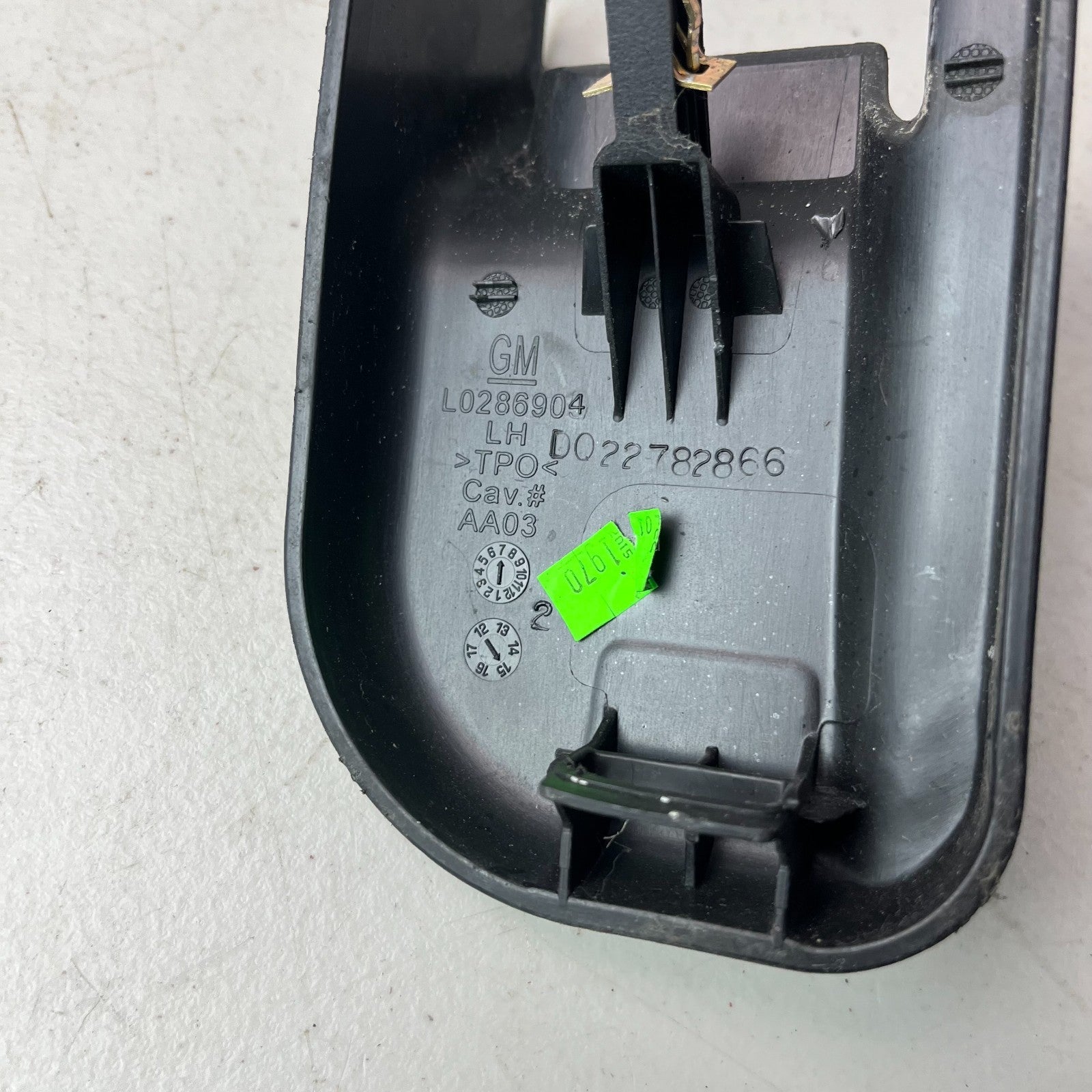 2014-2019 CHEVROLET CORVETTE LEFT DRIVER SIDE SEAT RAIL OUTER TRIM L0286904 OEM