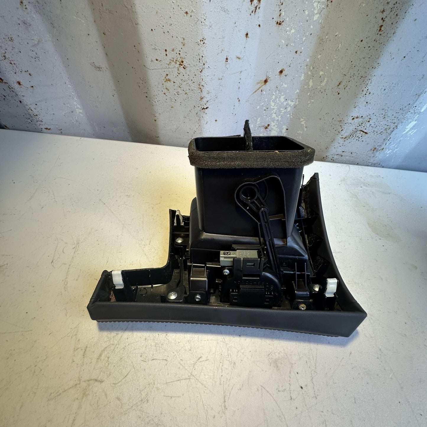 2014-2020 ACURA RLX FRONT LEFT LH DASH AC AIR VENT TRIM OEM