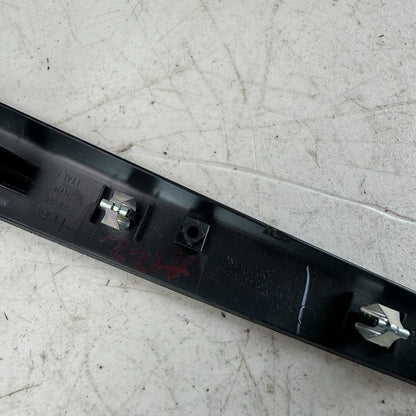 2017-2020 MASERATI LEVANTE RIGHT DOOR PANEL TRIM MOLDING INNER APPLIQUE BLACK