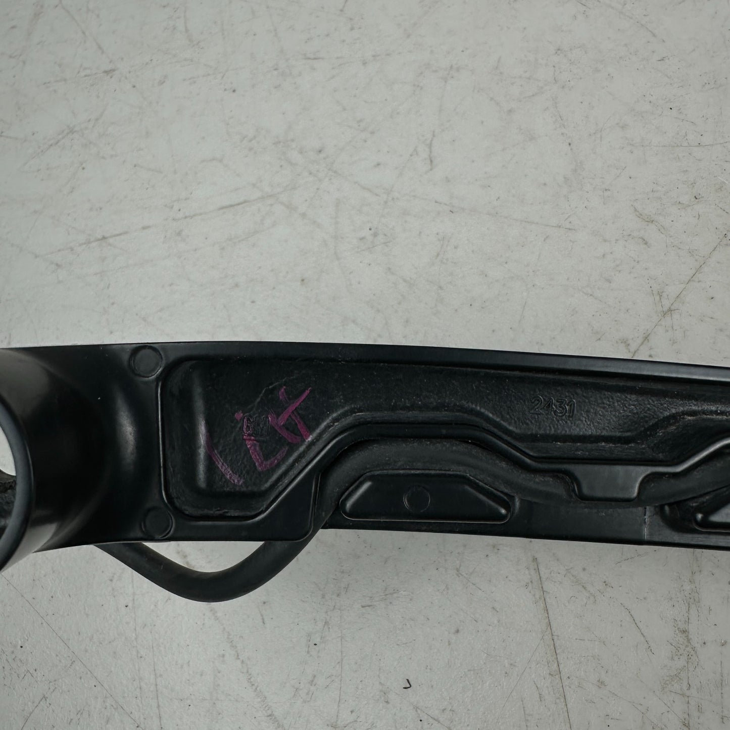 2014 - 2019 CHEVROLET CORVETTE FRONT WINDSHIELD LEFT DRIVER SIDE WIPER ARM OEM