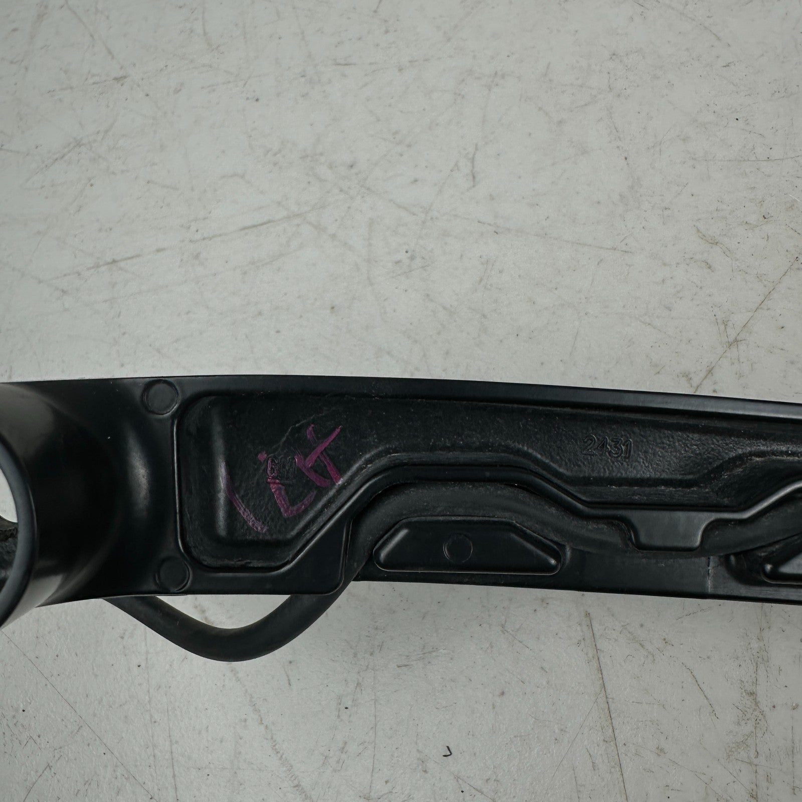 2014 - 2019 CHEVROLET CORVETTE FRONT WINDSHIELD LEFT DRIVER SIDE WIPER ARM OEM