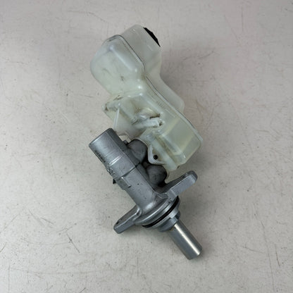 2019-2023 TOYOTA COROLLA BRAKE BOOSTER MASTER CYLINDER W/ RESERVOIR TANK OEM