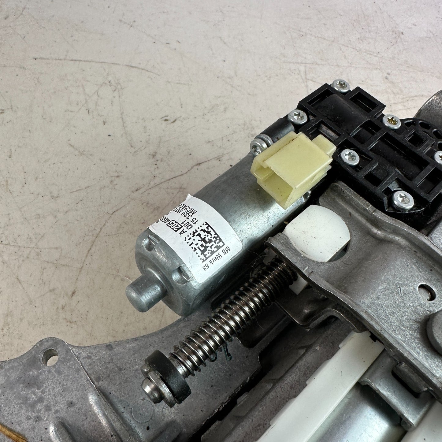 2015-2023 MERCEDES C300 POWER STEERING COLUMN W/ MOTOR ASSEMBLY A2054606601 OEM