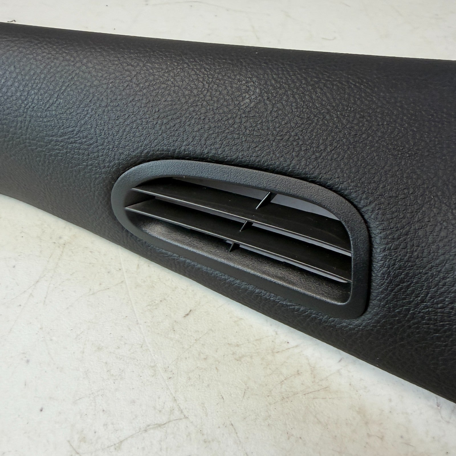 05-13 CHEVROLET CORVETTE C6 WINDSHIELD FRONT LEFT A-PILLAR TRIM COVER PANEL OEM