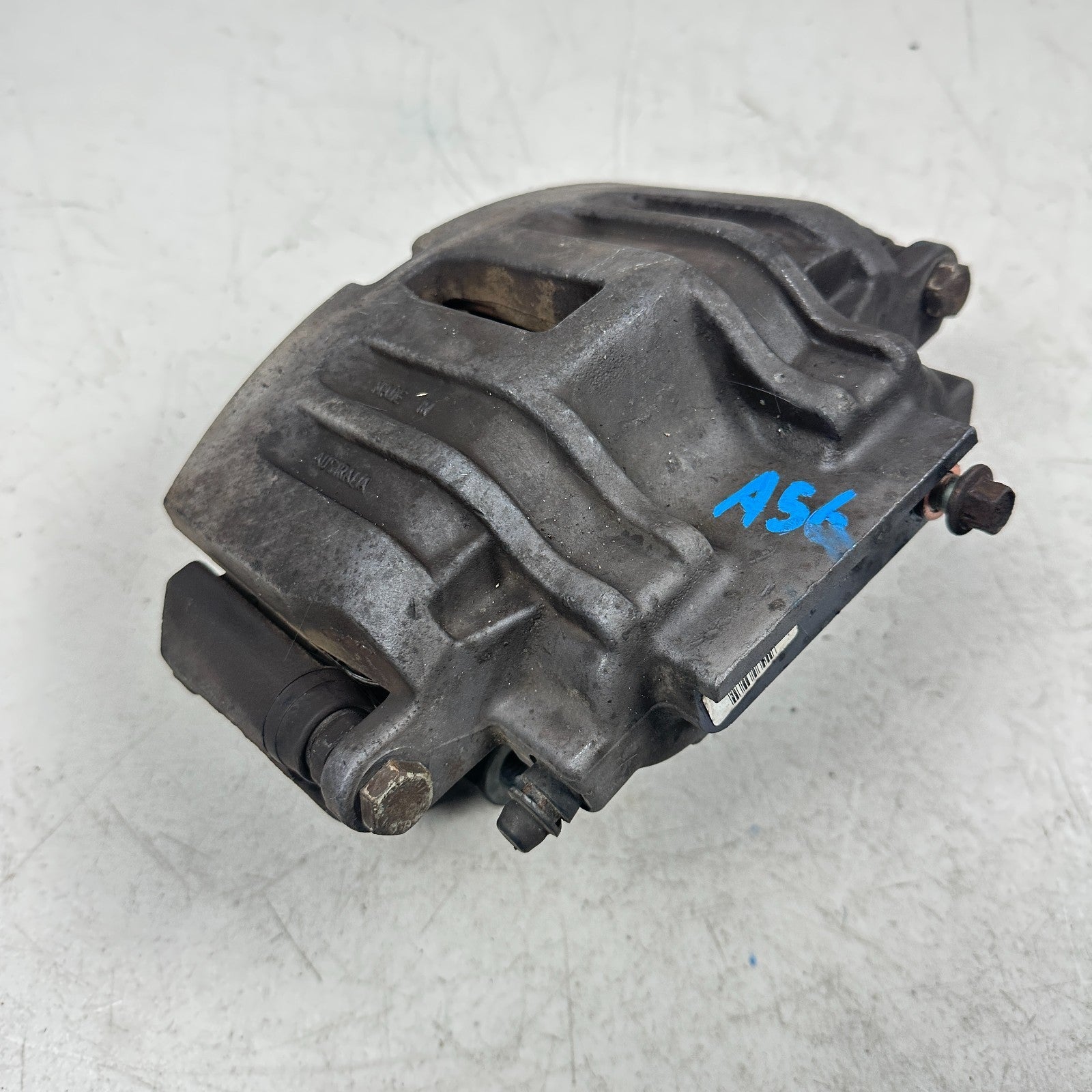 05-13 CHEVROLET CORVETTE FRONT RIGHT PASSENGER SIDE BRAKE CALIPER W/ BRAKE PADS