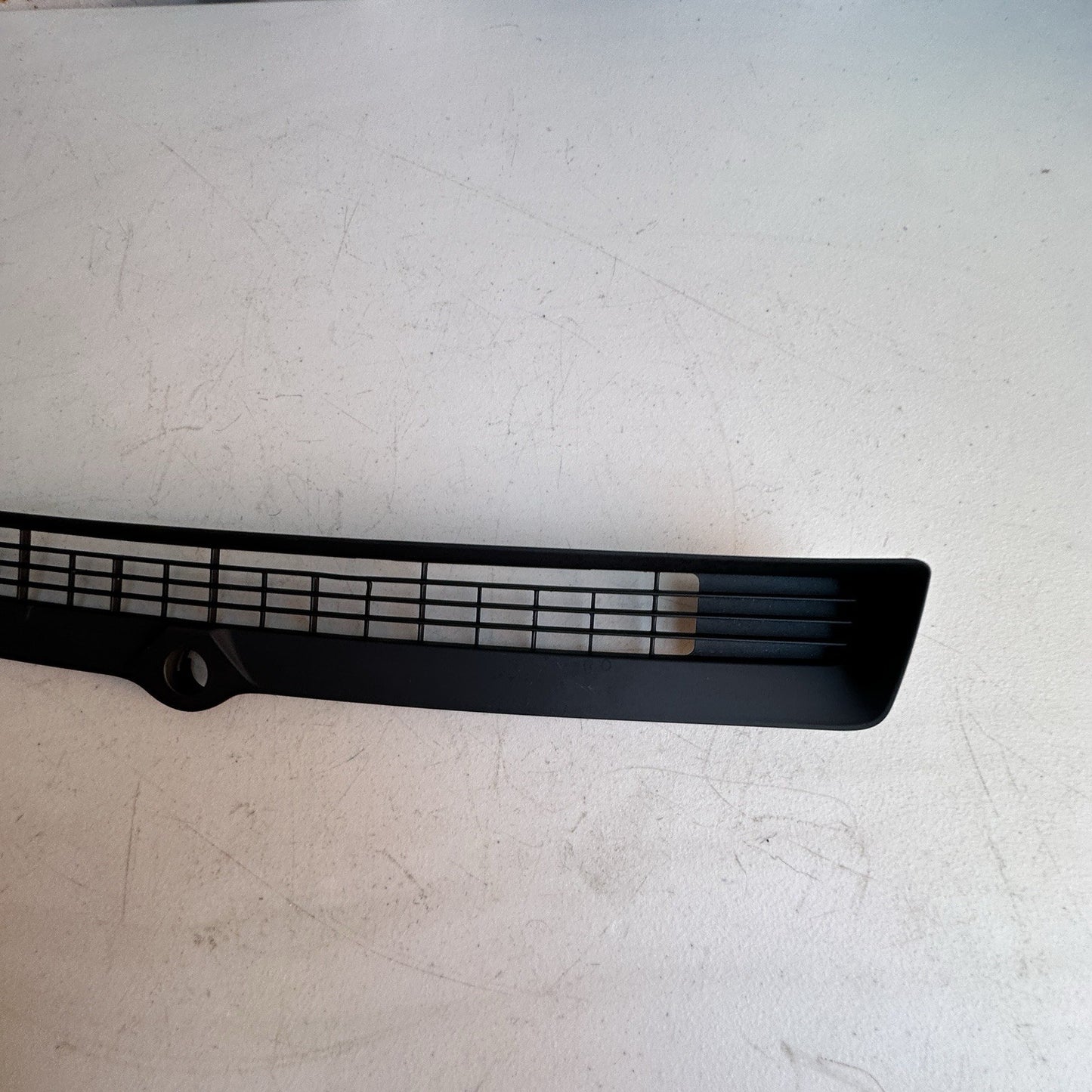 15-19 CHEVY CORVETTE C7 OEM CENTER DASH UPPER DEFROST VENT TRIM OEM GM