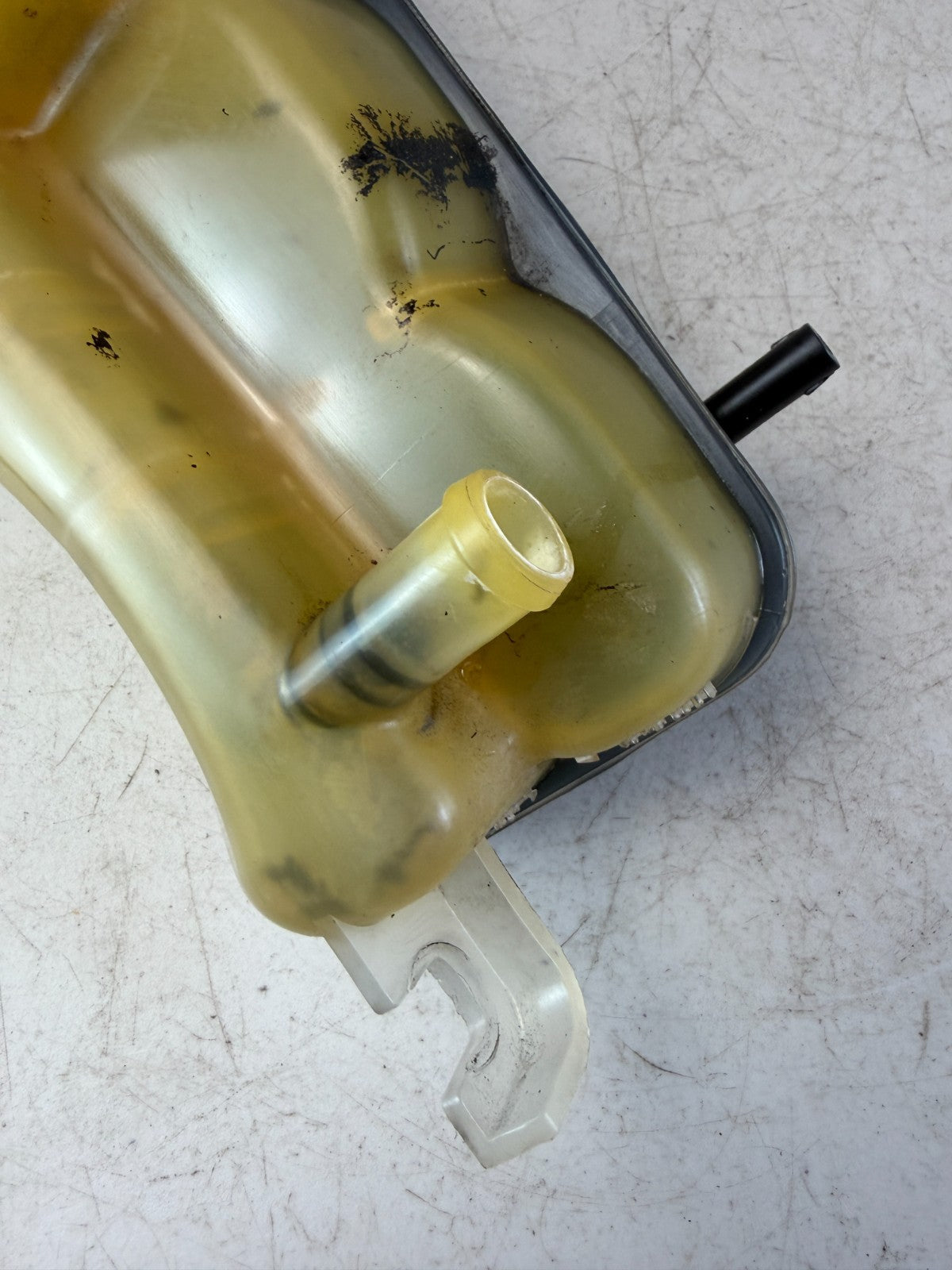 2005-2013 CHEVROLET CORVETTE COOLANT EXPANSION TANK RESERVOIR TANK 10304487 OEM