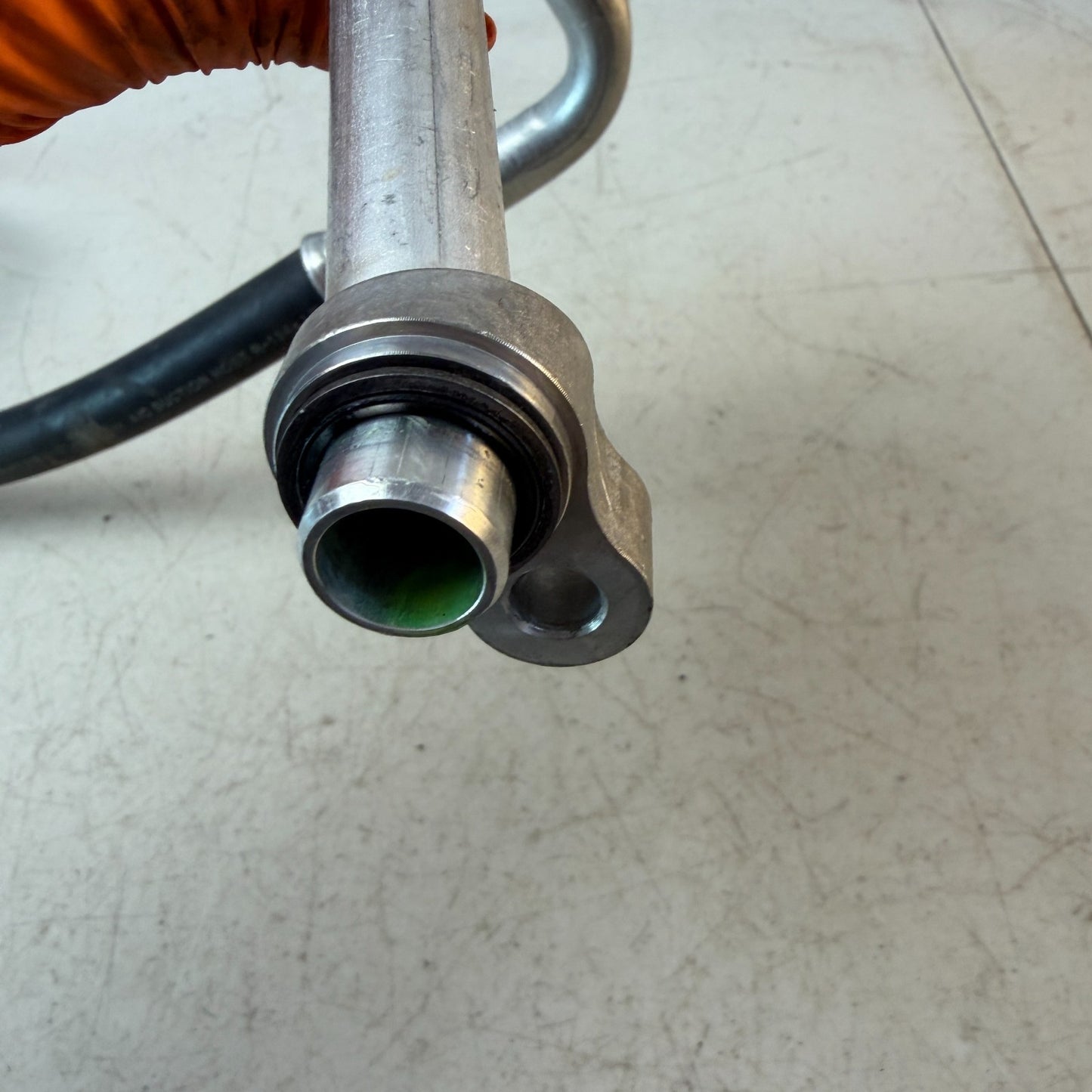 2016-2024 CHEVY CAMARO A/C AIR CONDITIONING COMPRESSOR HOSE PIPE 84008572 OEM