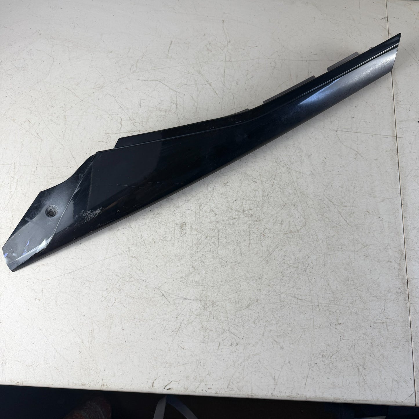 2014-2019 CHEVY CORVETTE RIGHT WINDSHIELD PILLAR APPLIQUE TRIM PANEL COVER OEM
