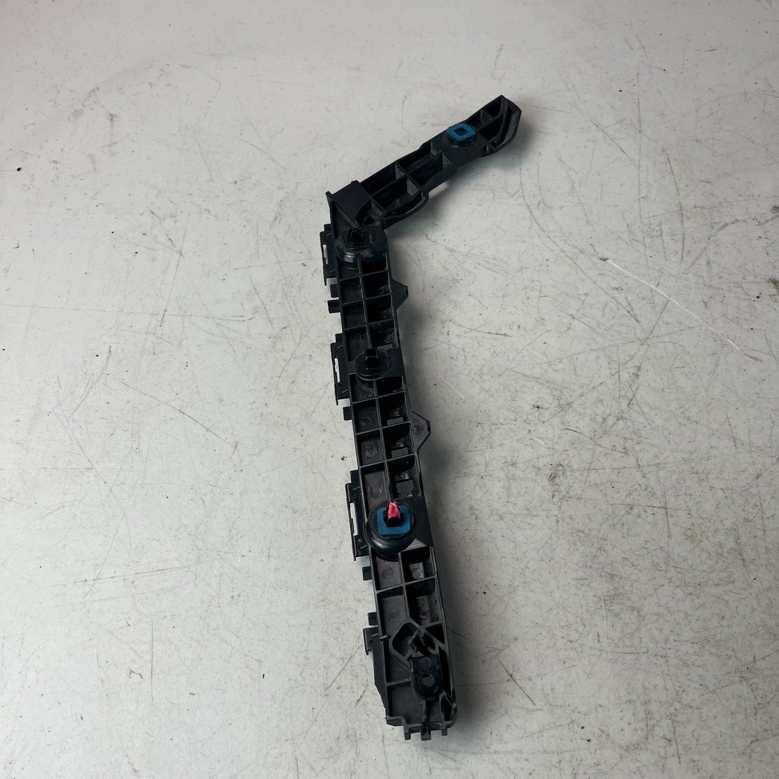 2020-2025 TOYOTA COROLLA REAR RIGHT SIDE UPPER BUMPER MOUNT SUPPORT BRACKET OEM