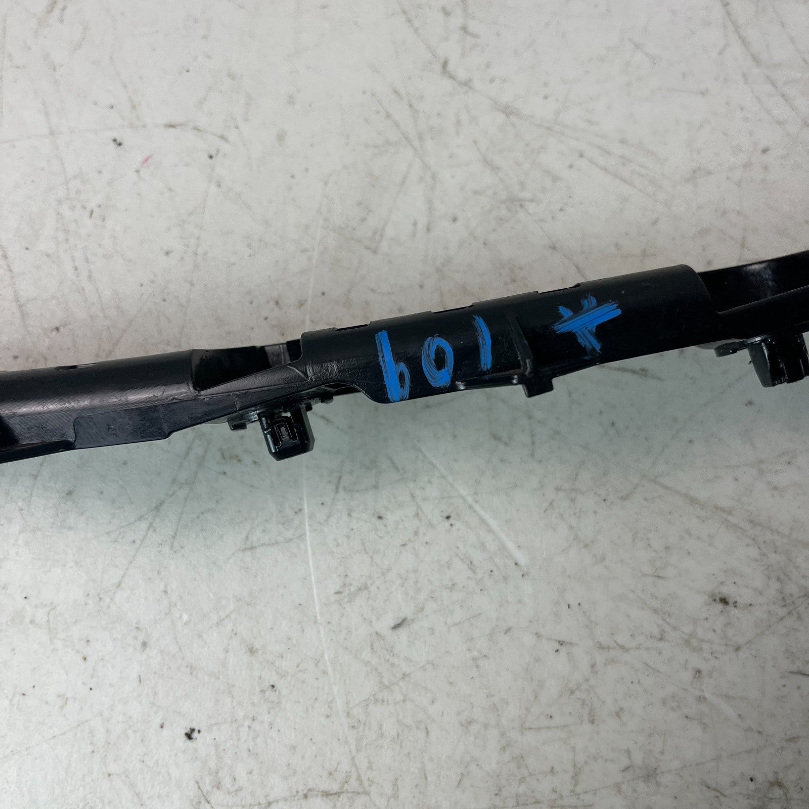 2020-2025 TOYOTA COROLLA REAR LEFT SIDE UPPER BUMPER MOUNT SUPPORT BRACKET OEM