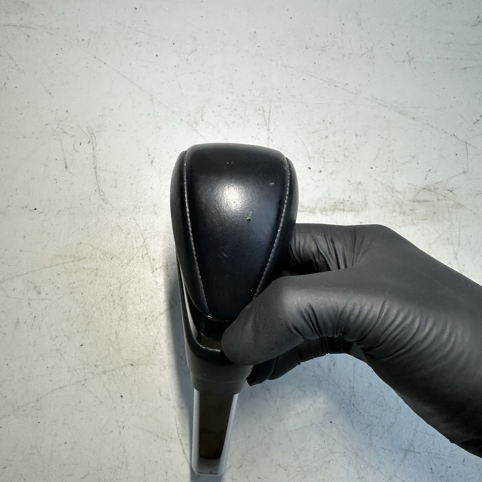 2013-2017 Honda Accord Gear Shift Selector Knob AUTOMATIC OEM USED LEATHER AT