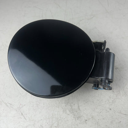 14-19 CHEVROLET CORVETTE FUEL GAS TANK FILLER DOOR LID COVER ASSEMBLY BLACK OEM