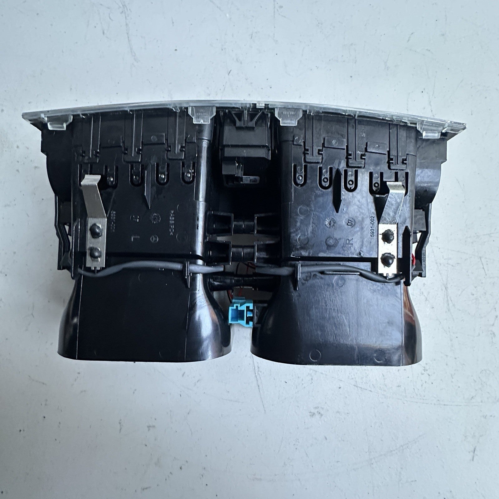 2008-2011 Mercedes-Benz C300 Center Dash AC Air Vents w/ Switch Buttons OEM
