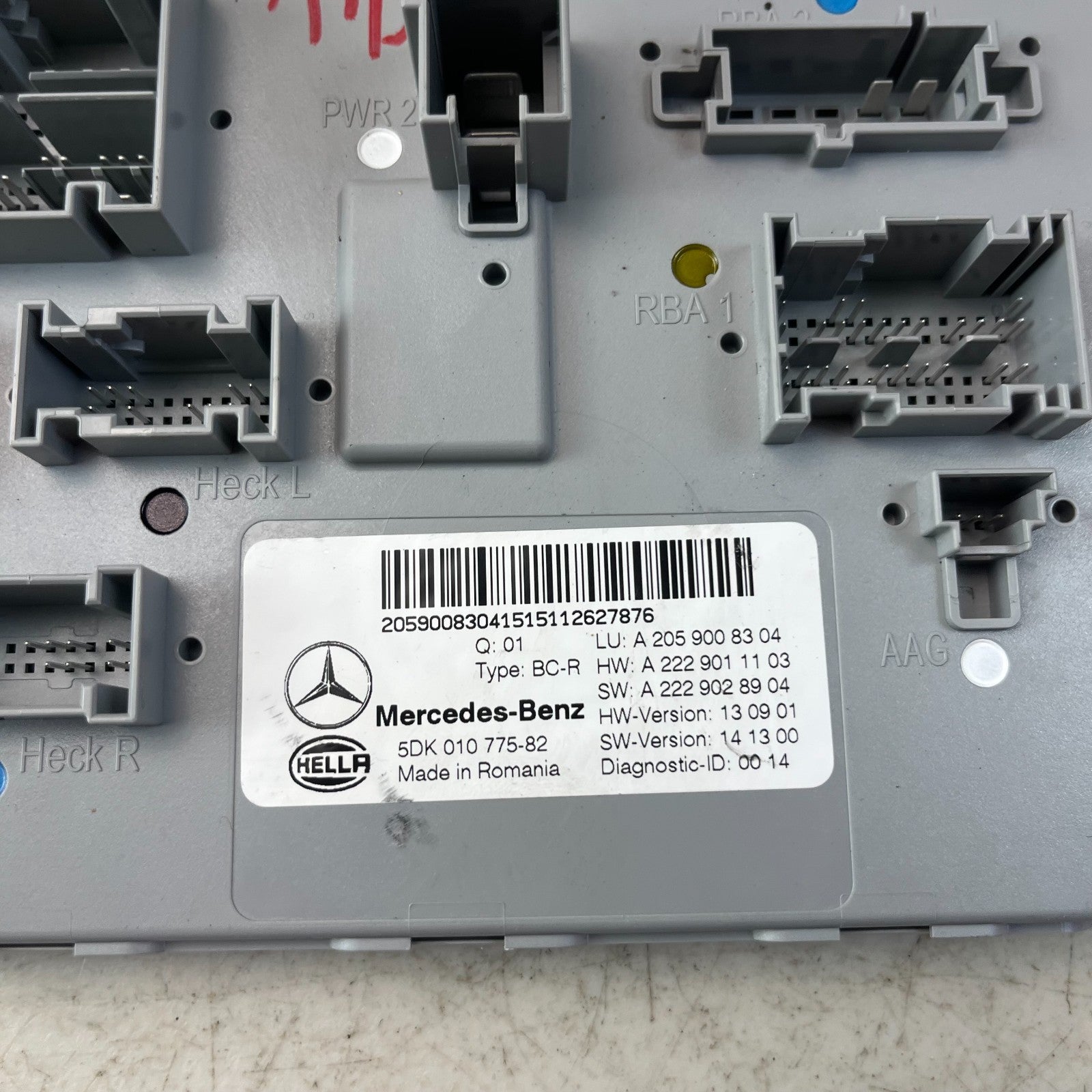 2015-2018 MERCEDES W205 C300 REAR SAM FUSE BOX TRUNK CONTROL MODULE A2059008304