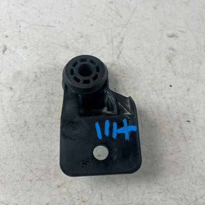 2016-24 CHEVY CAMARO FRONT RIGHT PASSENGER RADIATOR UPPER BRACKET 84009865 OEM