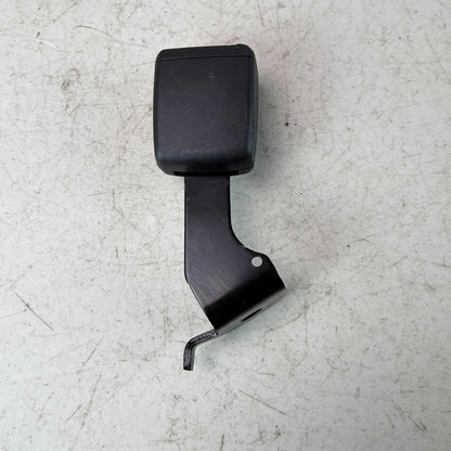 2017-2020 MASERATI LEVANTE REAR RIGHT PASSENGER SIDE SEAT BELT BUCKLE 634173800C