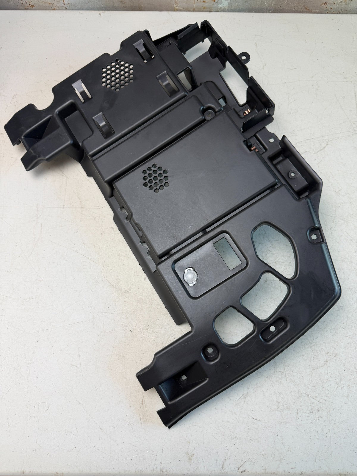 2021-2024 CHEVROLET CAMARO COMMUNICATION CONTROL MODULE UNIT MOUNT BRACKET OEM