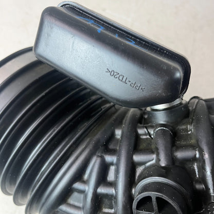 2016-2024 CHEVROLET CAMARO ENGINE AIR INTAKE CLEANER DUCT HOSE TUBE 23340374 OEM