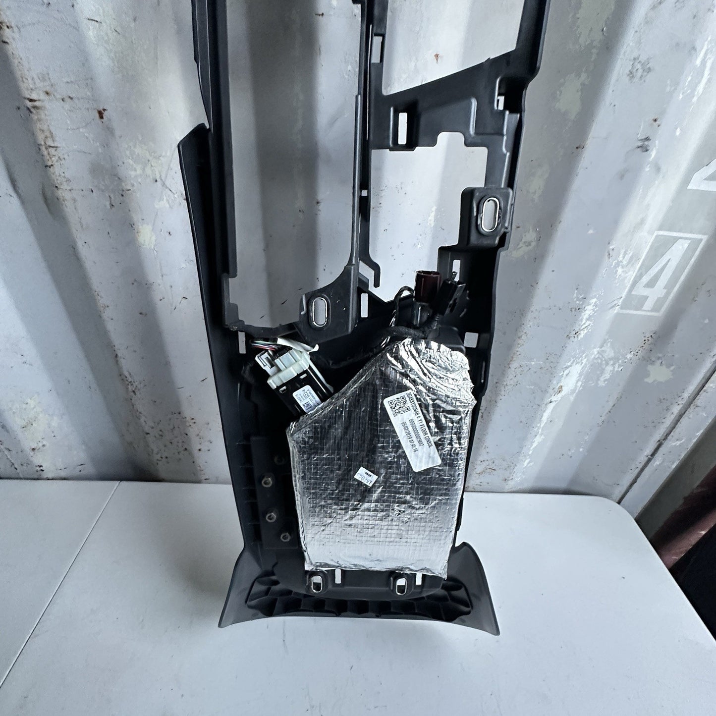 2014-2019 CHEVROLET CORVETTE C7 CENTER CONSOLE BASE OEM