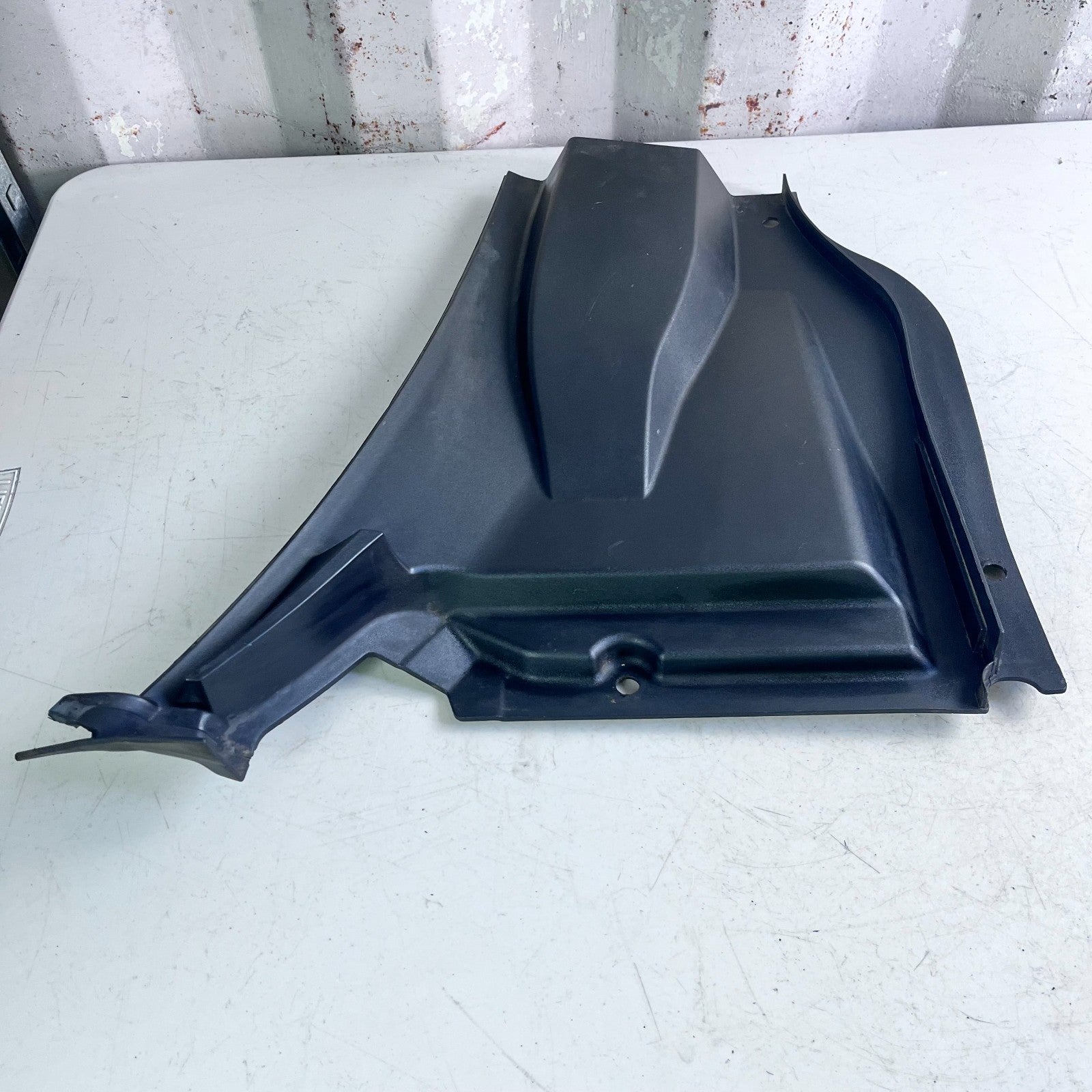2010-2015 CHEVROLET CAMARO FRONT RIGHT PASSENGER WINDSHIELD COWL COVER TRIM OEM