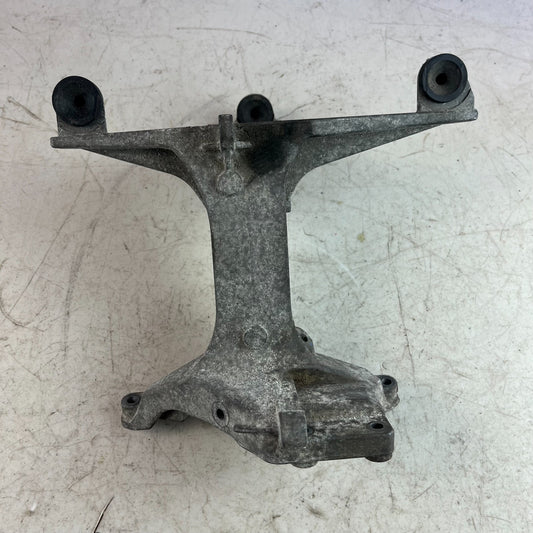 2015 - 2018 MERCEDES W205 C300 2.0L INTERCOOLER SUPPORT BRACKET A2740981439 OEM