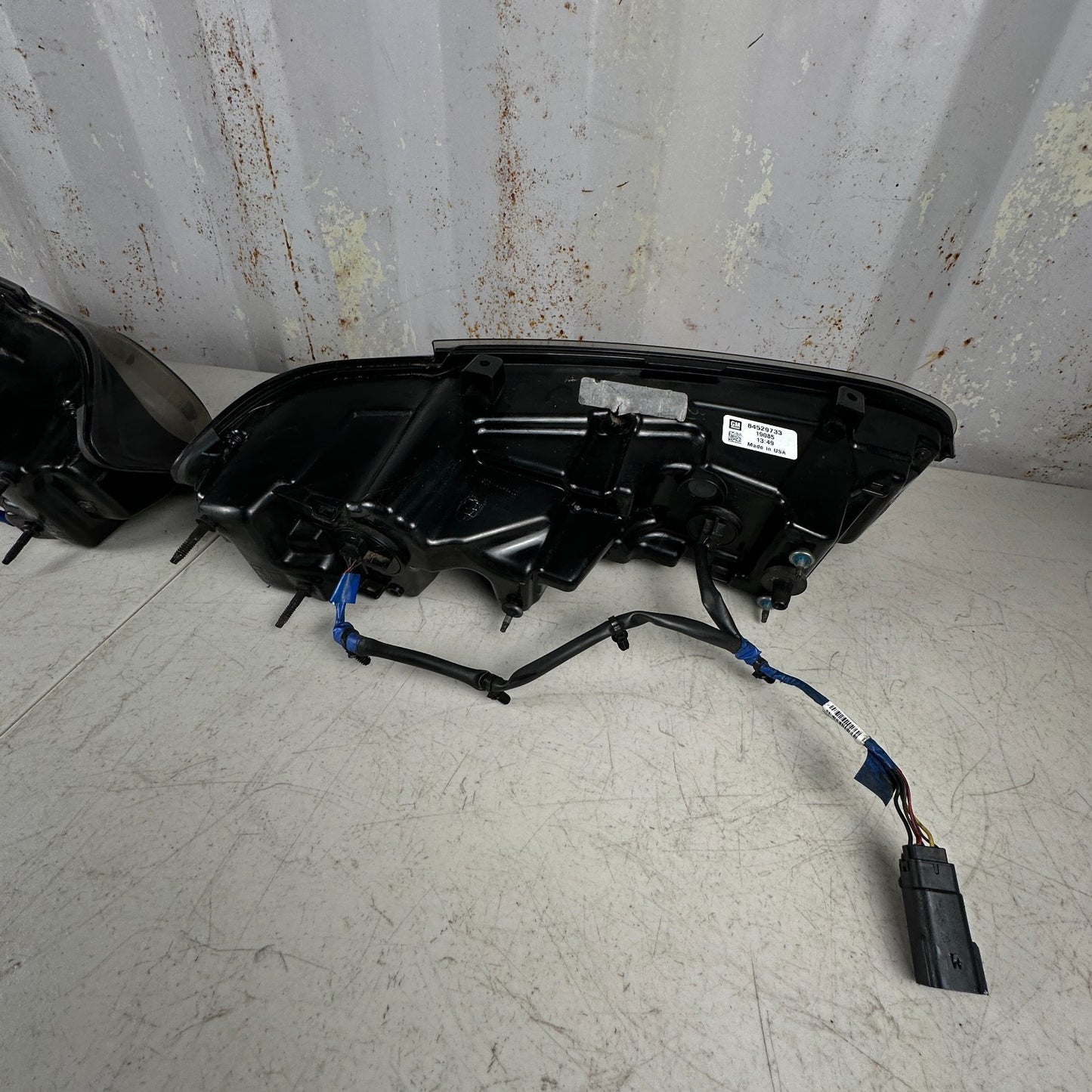 2019-2024 CHEVY CAMARO REAR LEFT & RIGHT SIDE LED TAIL LIGHT LAMP PAIR SET OEM
