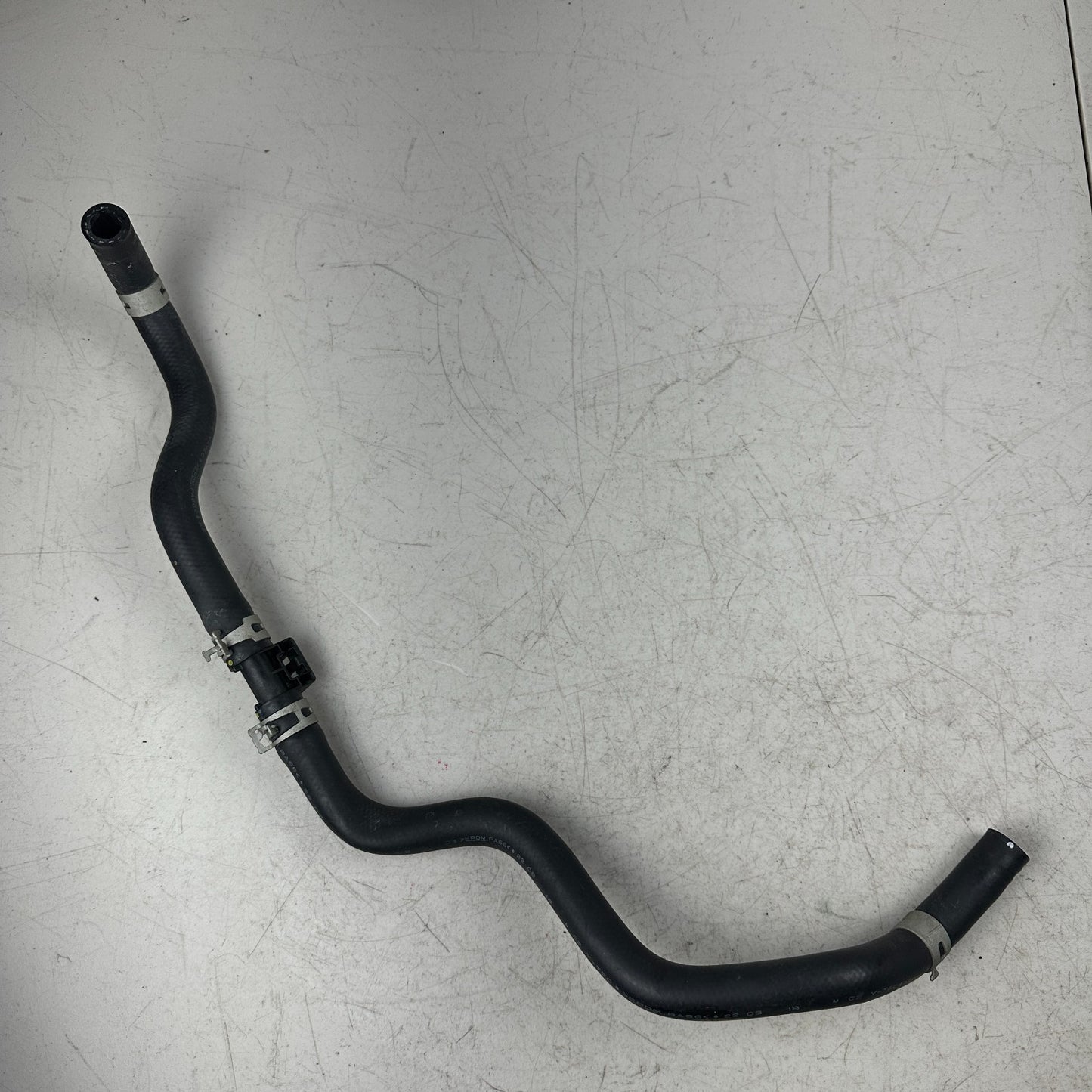 2010-2023 CHEVROLET  TRAVERSE BUICK  ENCLAVE GMC ACADIA  INLET HEATER  HOSE OEM