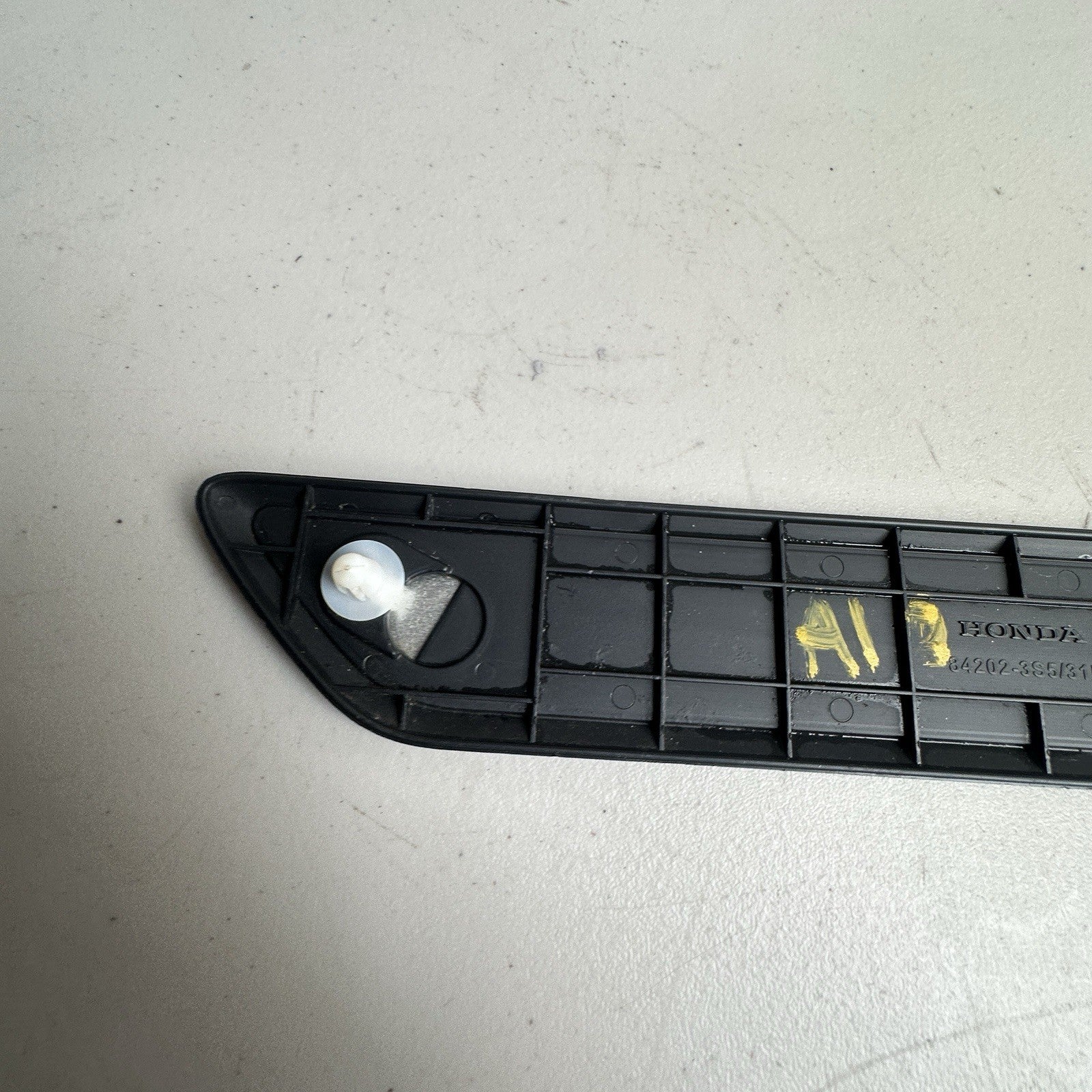 2023-2025 ACURA INTEGRA FRONT RIGHT PASSENGER DOOR SILL SCUFF COVER PANEL OEM
