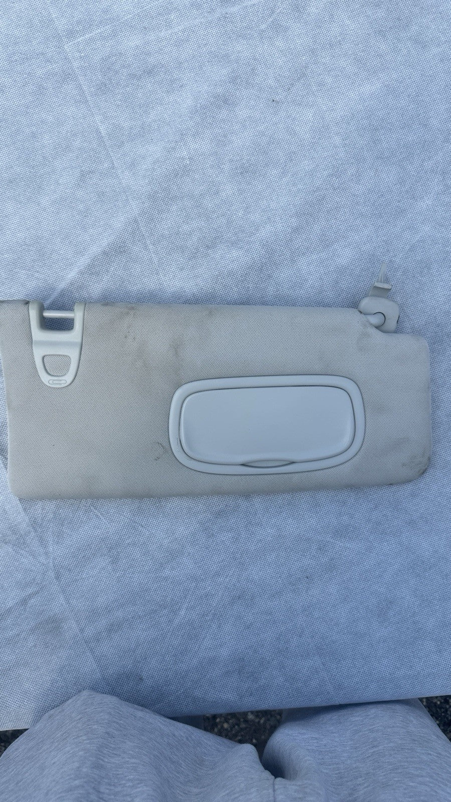 2017-2020 JEEP COMPASS PASSENGER SUN VISOR