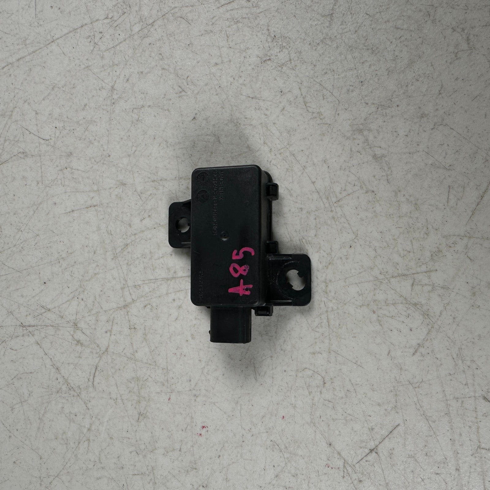 2014-2019 CHEVROLET CORVETTE C7 TIRE PRESSURE MONITORING SENSOR MODULE TPMS A85