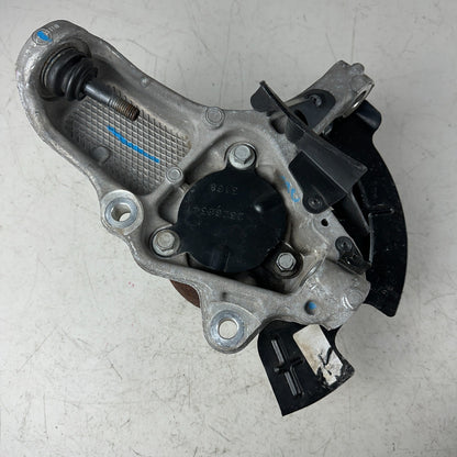 2014–2019 CHEVY CORVETTE C7 FRONT LEFT DRIVER SIDE SPINDLE KNCUKLE WHEEL HUB OEM