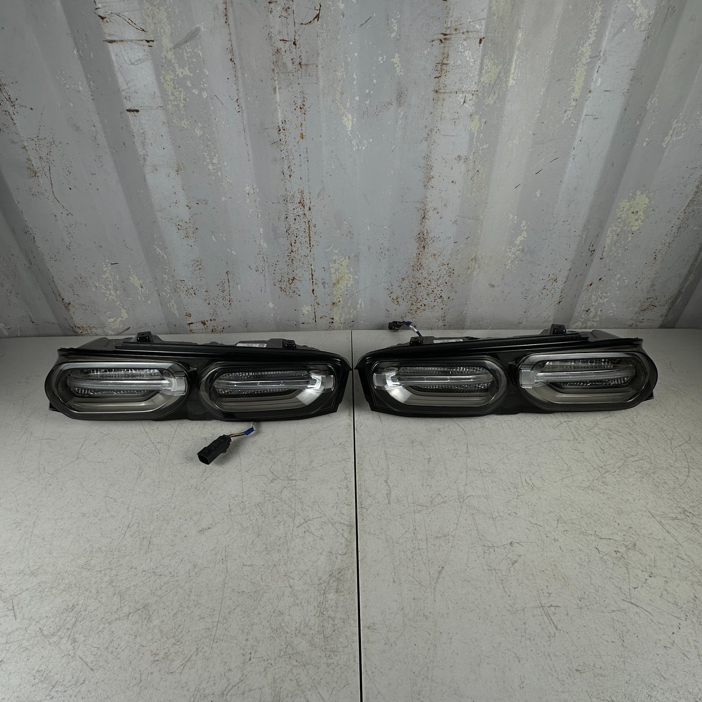 2019-2024 CHEVY CAMARO REAR LEFT & RIGHT SIDE LED TAIL LIGHT LAMP PAIR SET OEM
