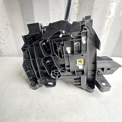 2020-2022 TOYOTA COROLLA FLOOR GEAR SHIFTER BLACK 2.0L AT FWD