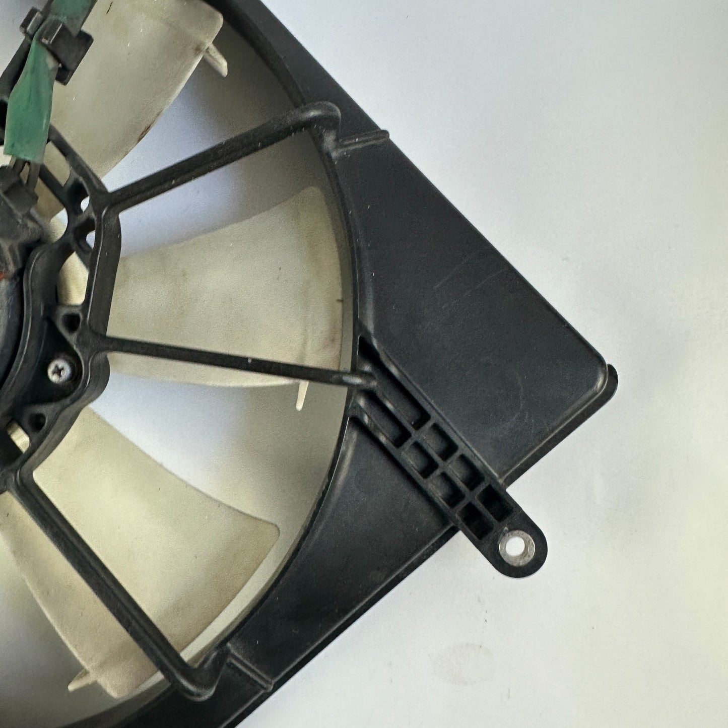 2013-2017 HONDA ACCORD ENGINE RADIATOR COOLING FAN BLADE MOTOR ASSEMBLY OEM