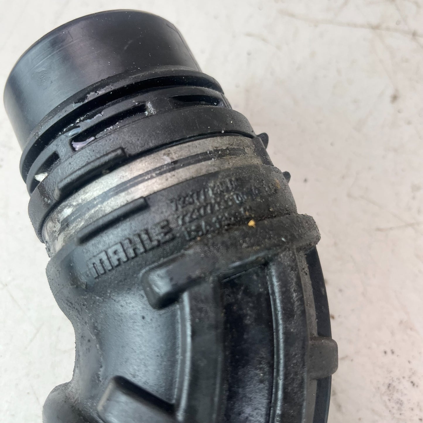 2017-2020 MASERATI LEVANTE LEFT TURBO INTAKE AIR CLEANER HOSE PIPE 670031928 OEM