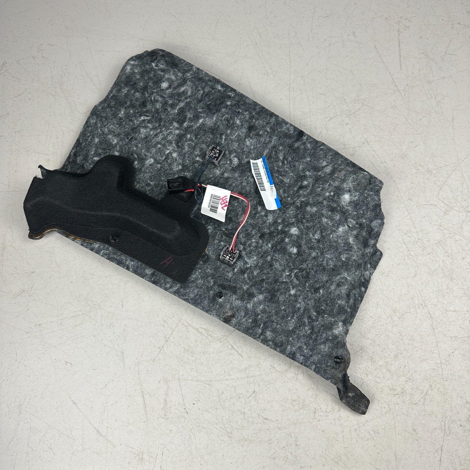 15-23 DODGE CHALLENGER DASH RIGHT SIDE LOWER INSTRUMENT CLOSEOUT PANEL BLACK OEM