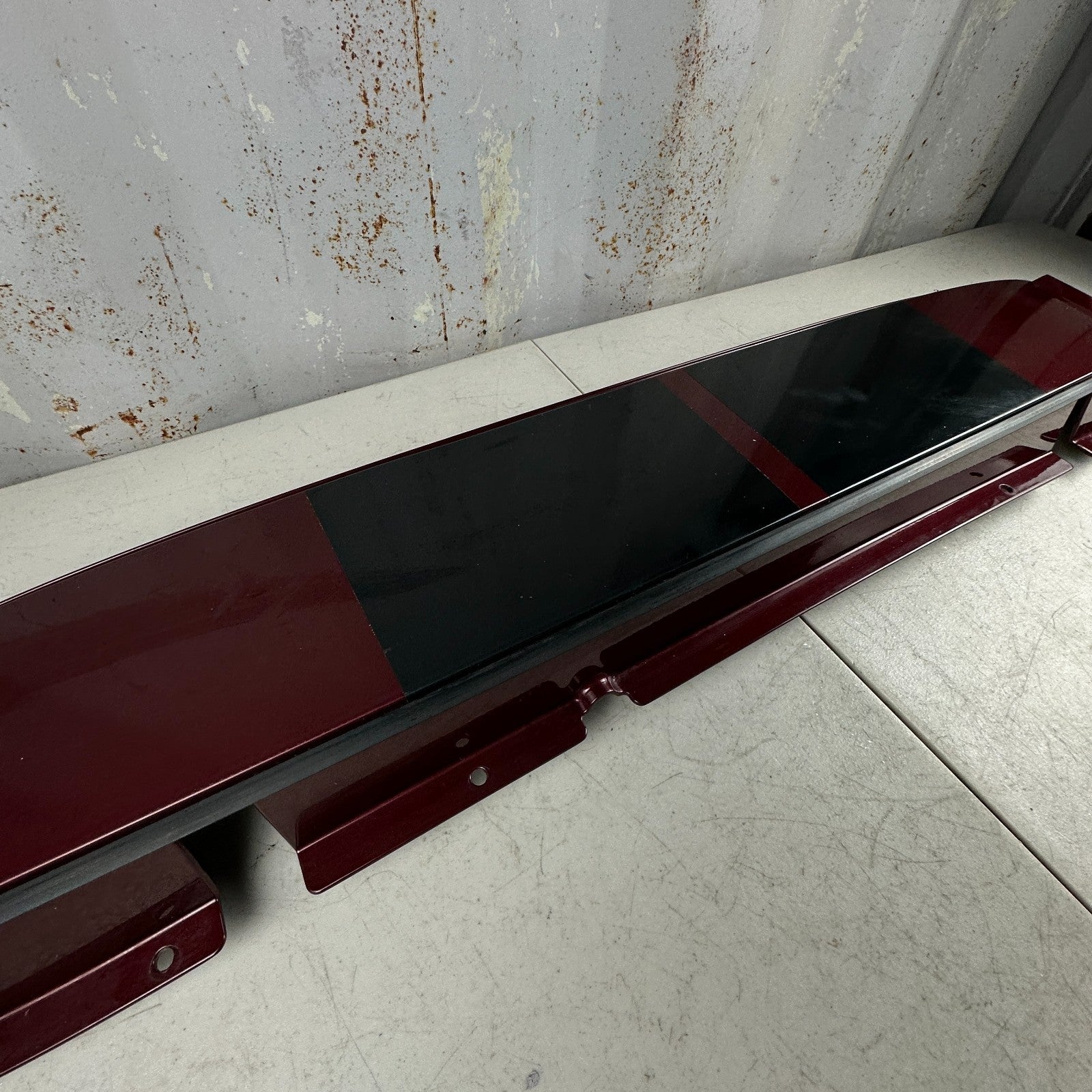 14-19 CHEVY CORVETTE REAR HARD TOP ROOF EXTENSION COVER PANEL LONG BEACH RED OEM