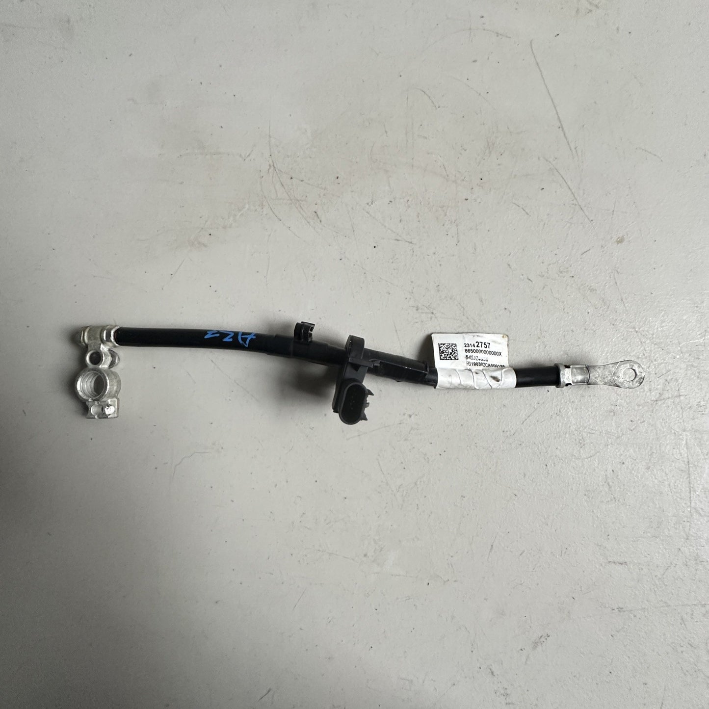 2014-2019 CHEVY CORVETTE NEGRATIVE BATTERY TERMINAL W/ CURRENT SENSOR OEM